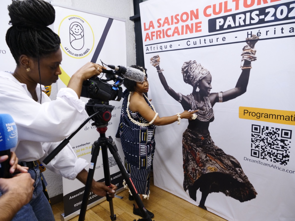 Rencontres et échanges entre exposants et visiteurs (photo d'illustration)